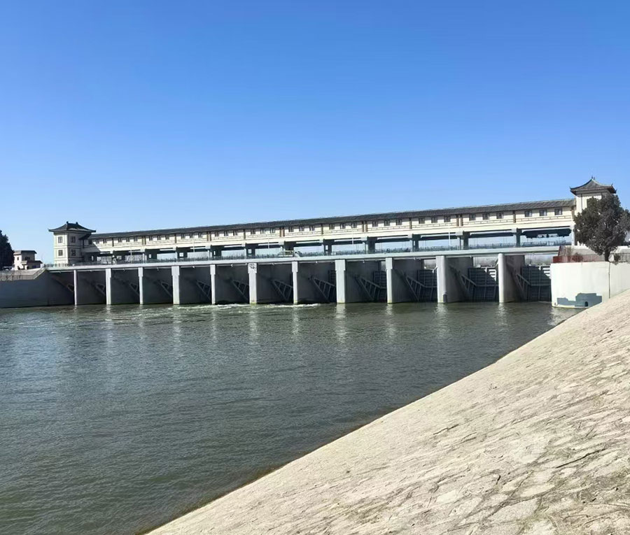 液壓翻板閘門(mén)案例